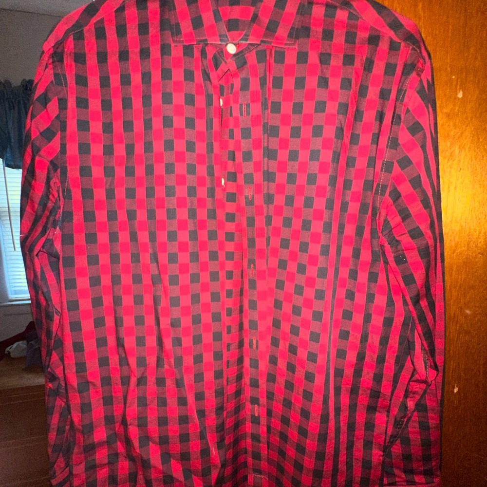 Tommy Hilfiger Red and Black Casual Button Down Shirt
